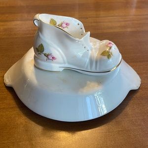 Royal Tara Baby Shoe Candle/ planter